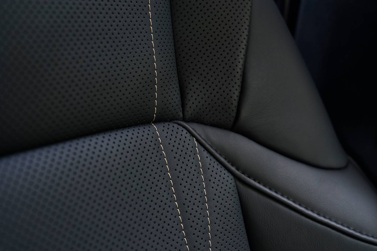 2025 Lexus ES interior DETAIL
