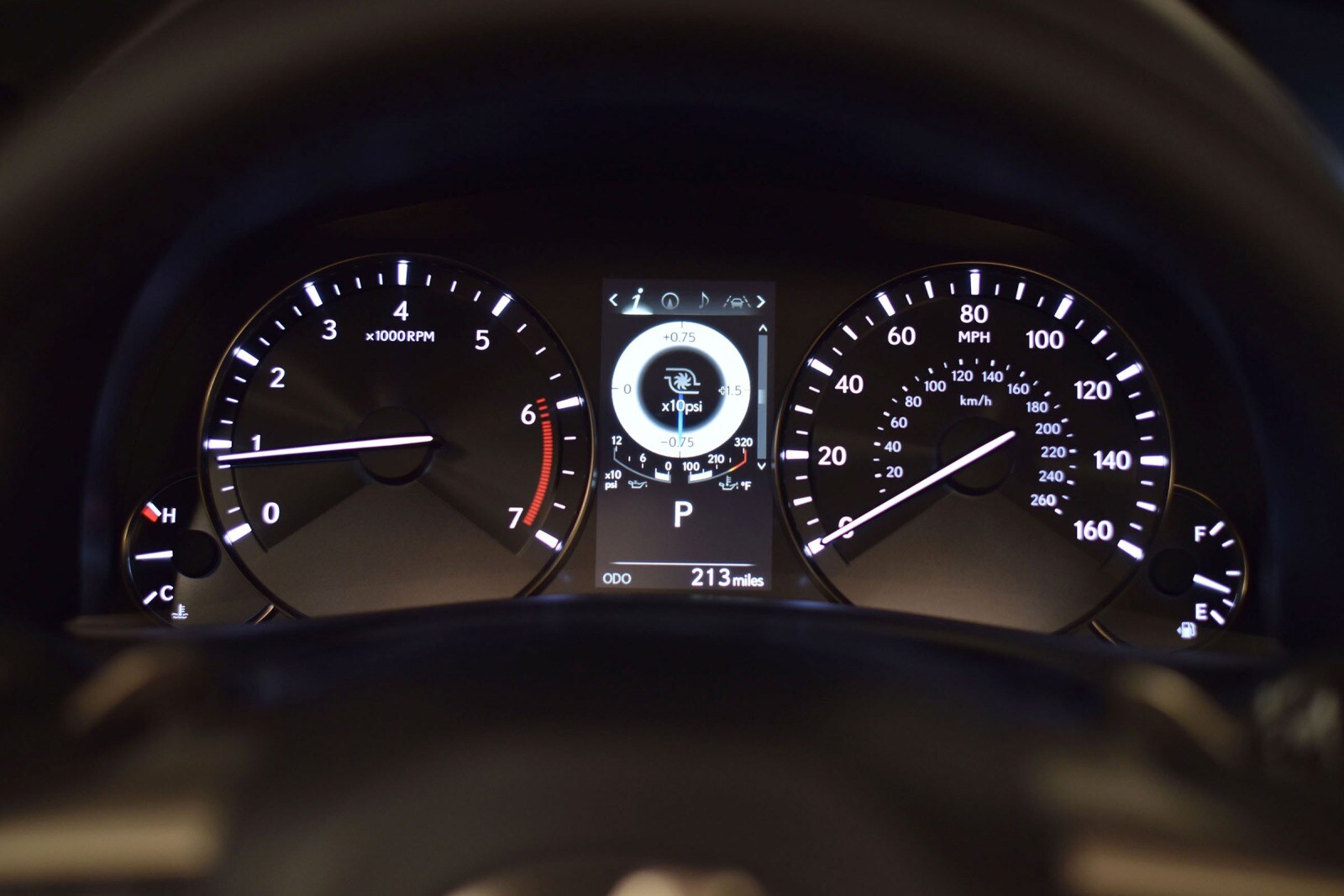 2016 Lexus GS 200t interior G