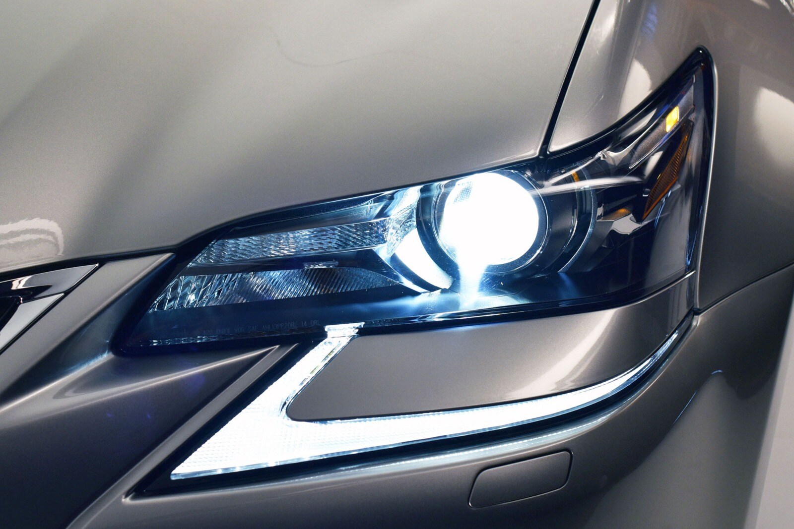 2016 Lexus GS 200t exterior EDETAIL