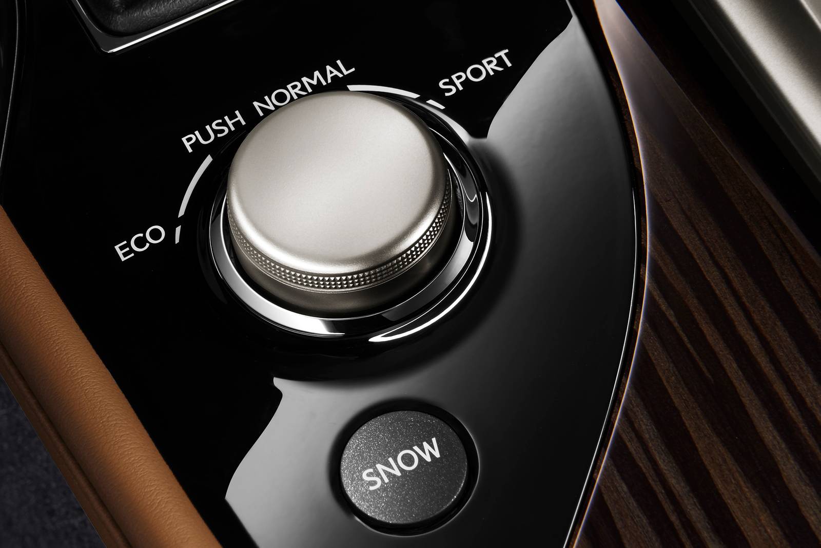 2020 Lexus GS 350 interior AUXCTRL