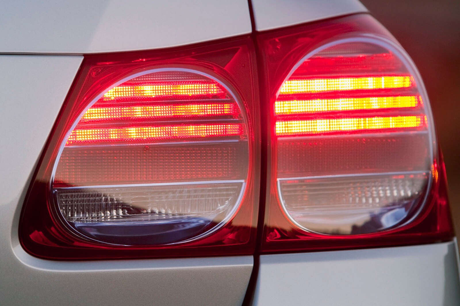 2010 Lexus GS 450h exterior EDETAIL