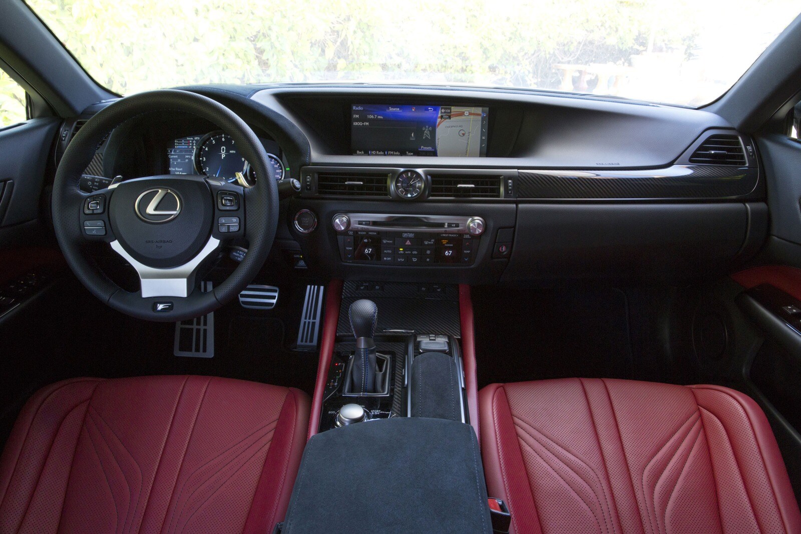 2016 Lexus GS F interior D