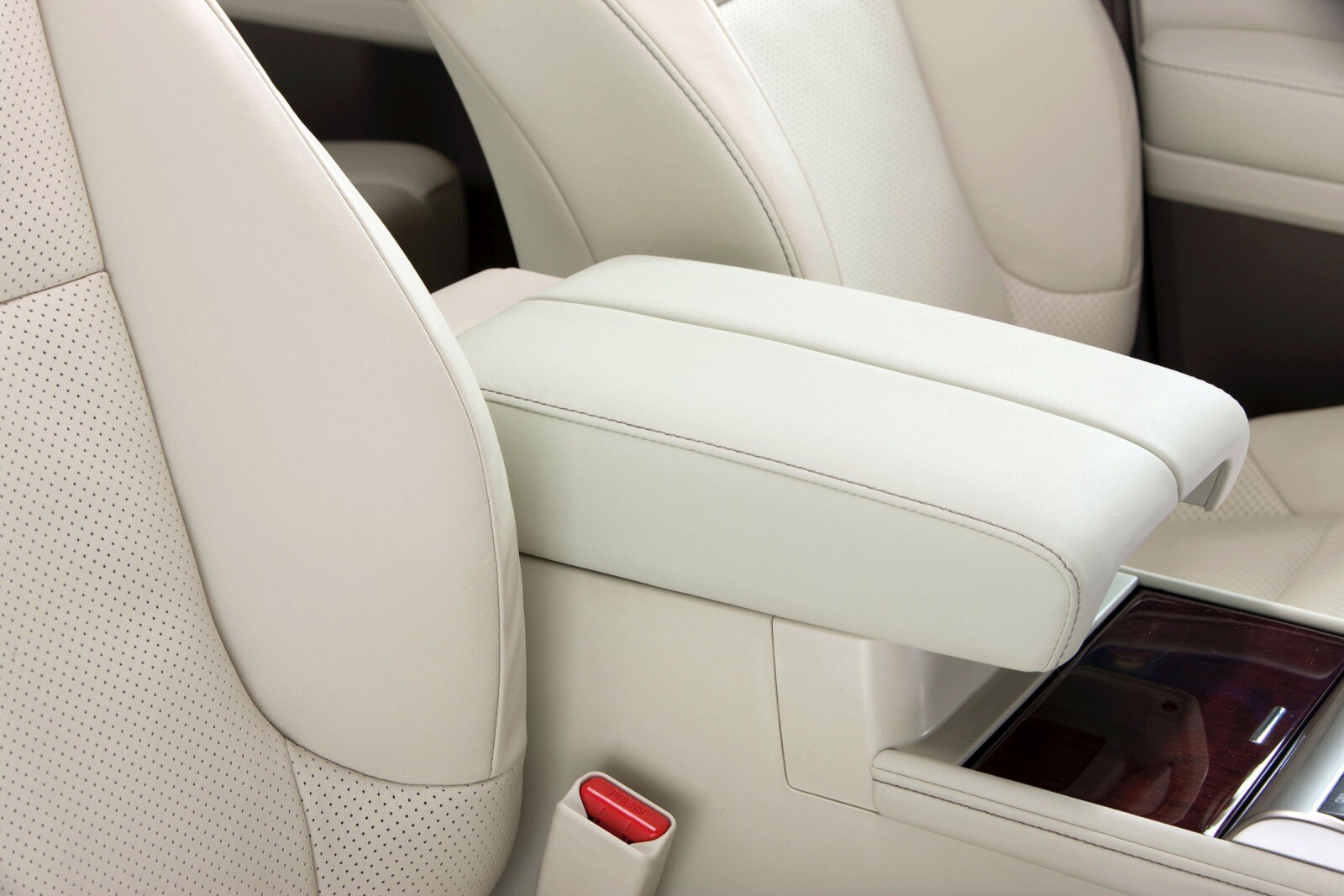 2013 Lexus GX 460 interior DETAIL