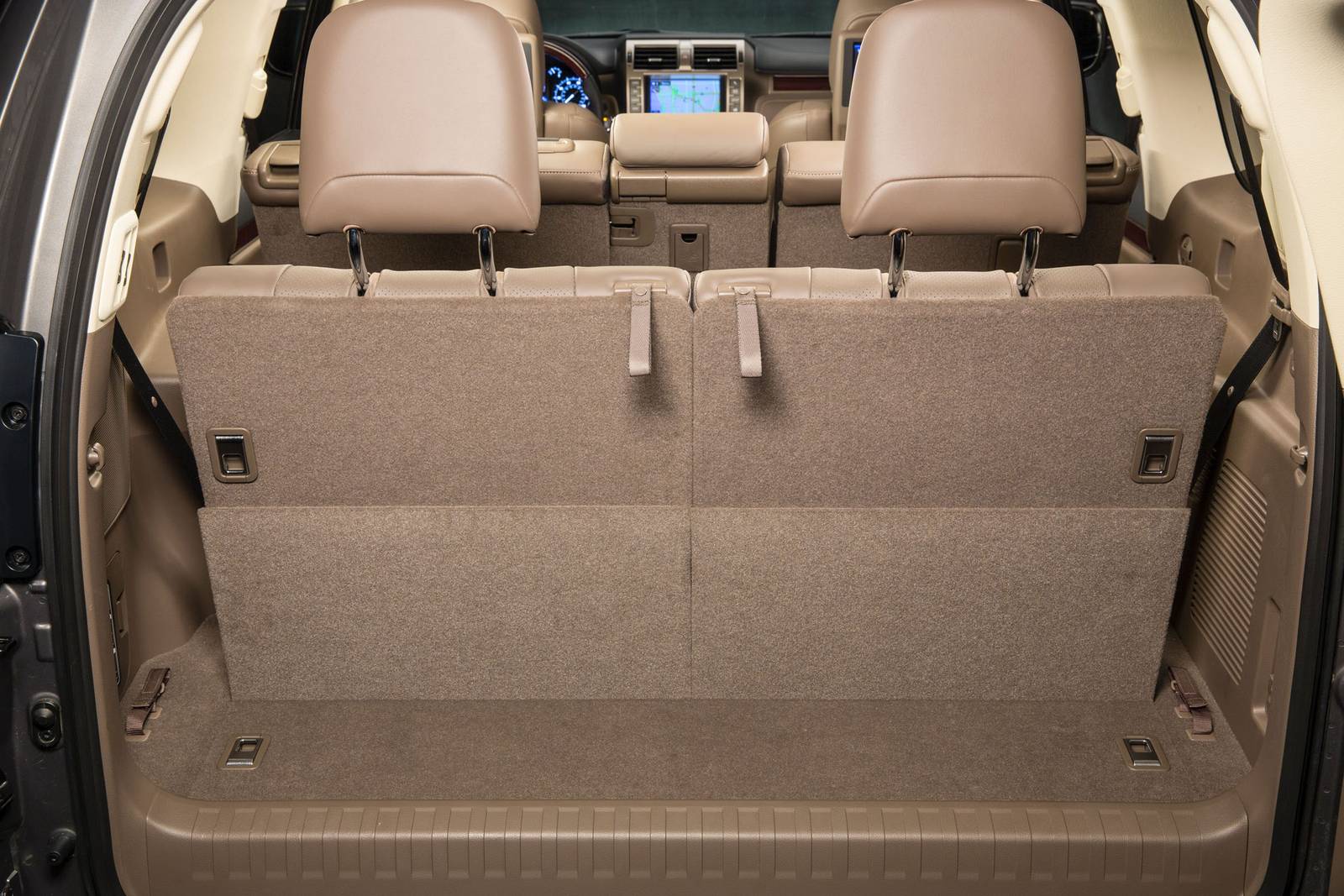 2017 Lexus GX 460 interior CARGO