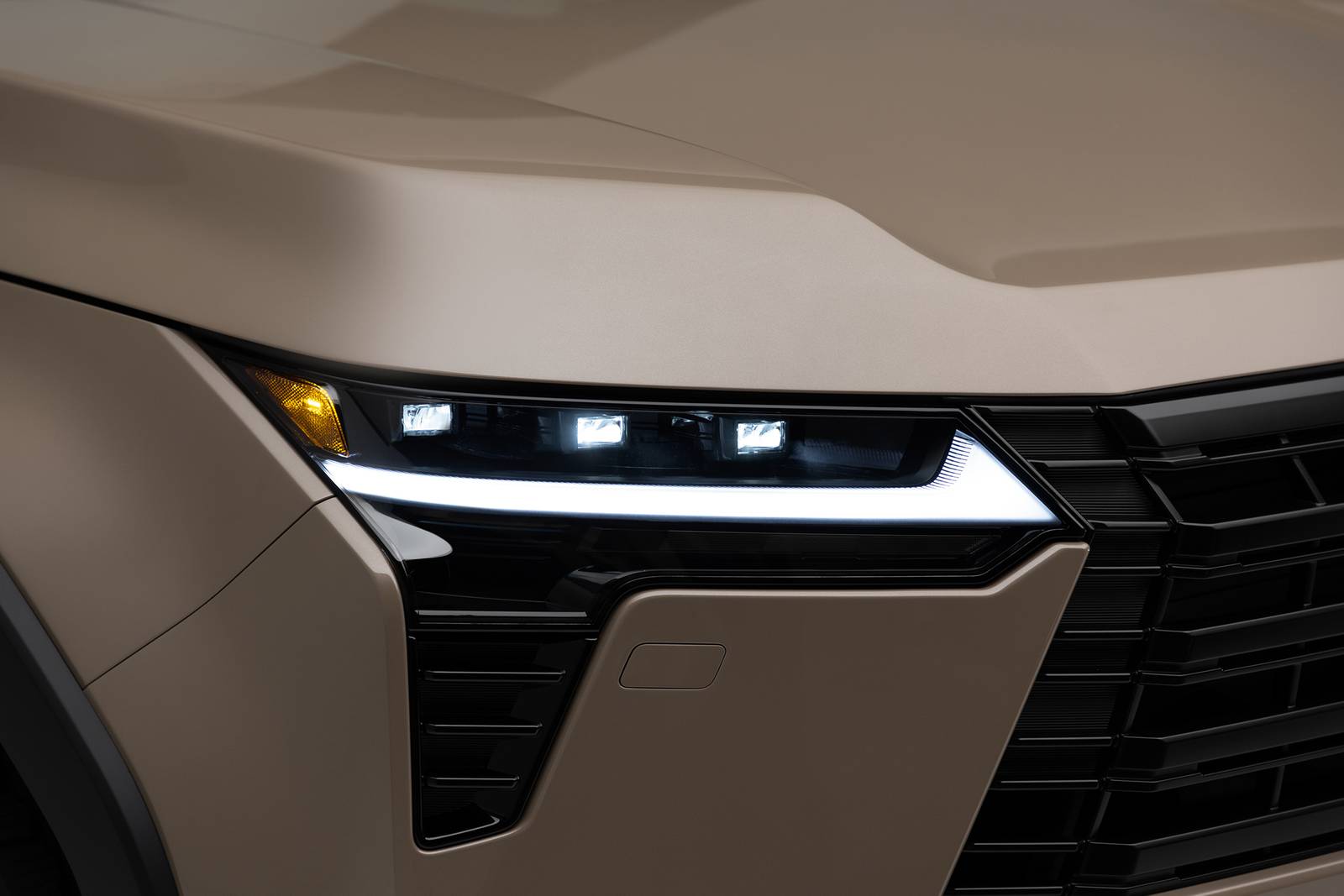 2024 Lexus GX exterior EDETAIL