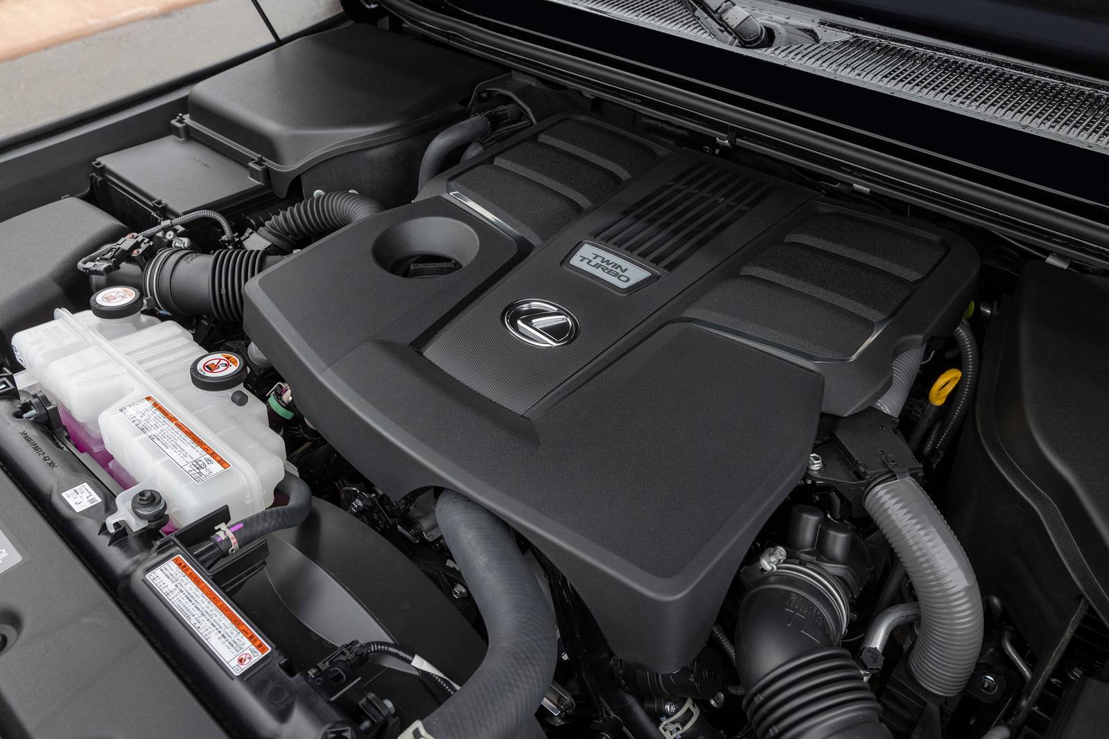 2025 Lexus Gx exterior E