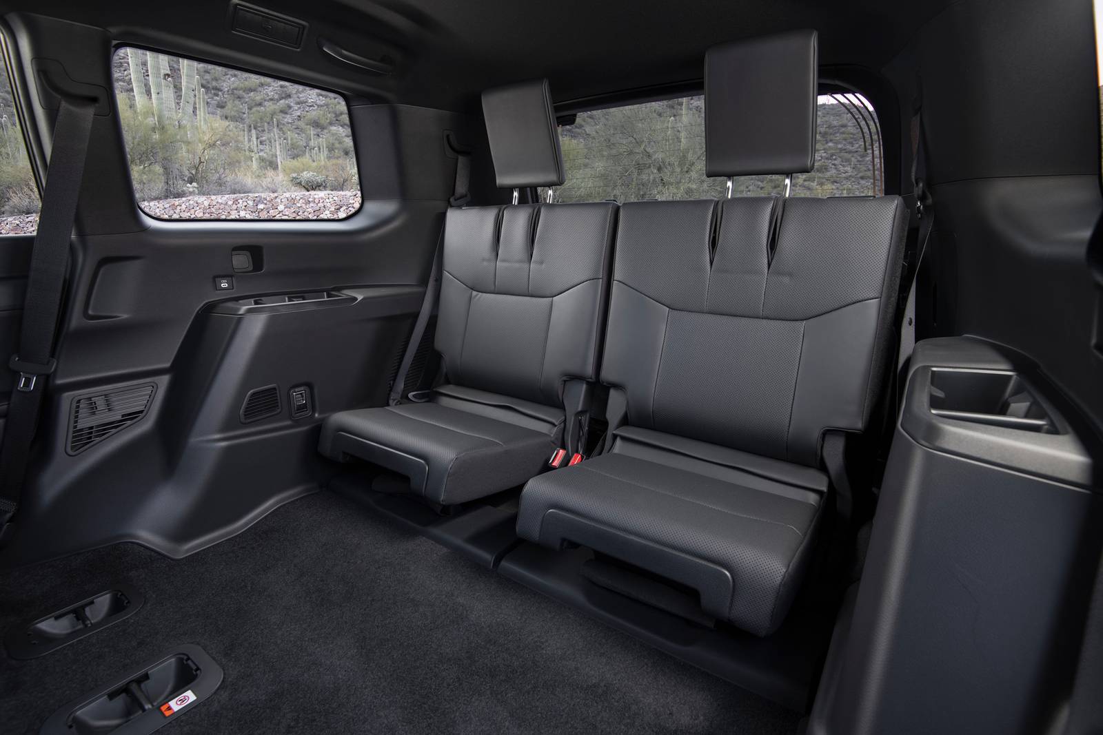 2025 Lexus Gx interior RI