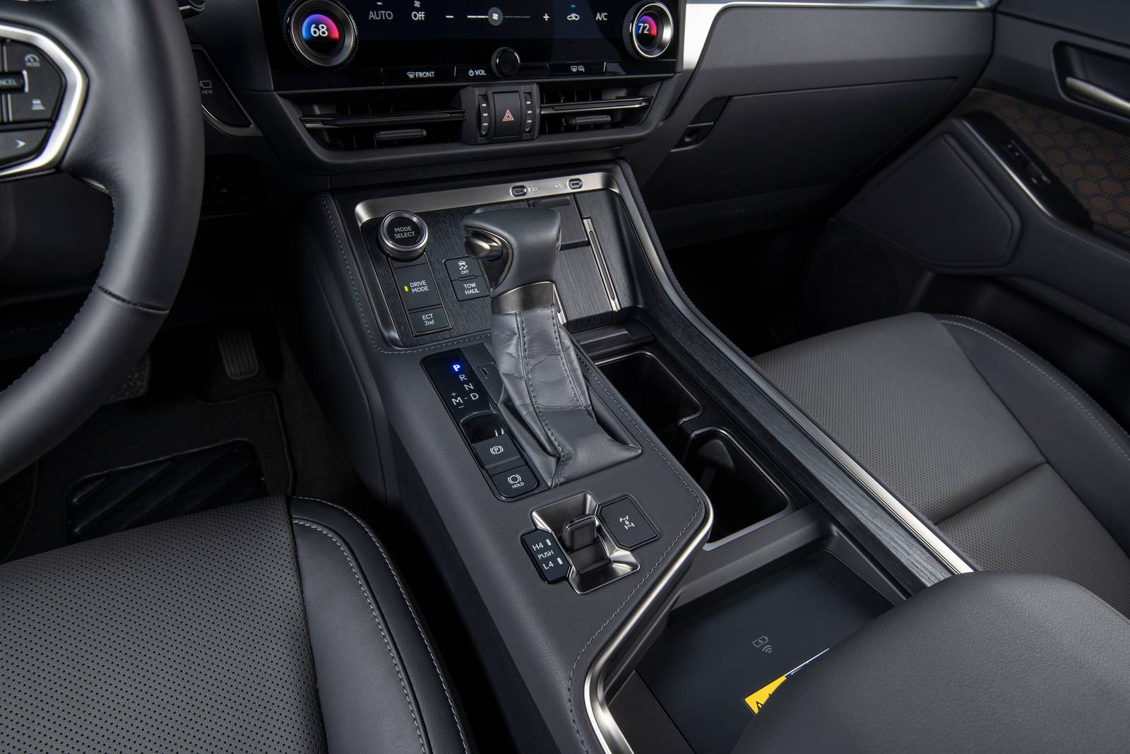 2025 Lexus Gx interior SHF