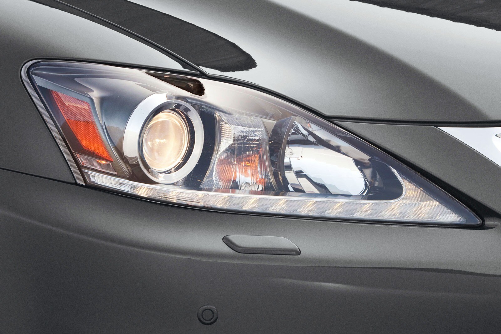 2013 Lexus IS 250 front safety EDETAIL