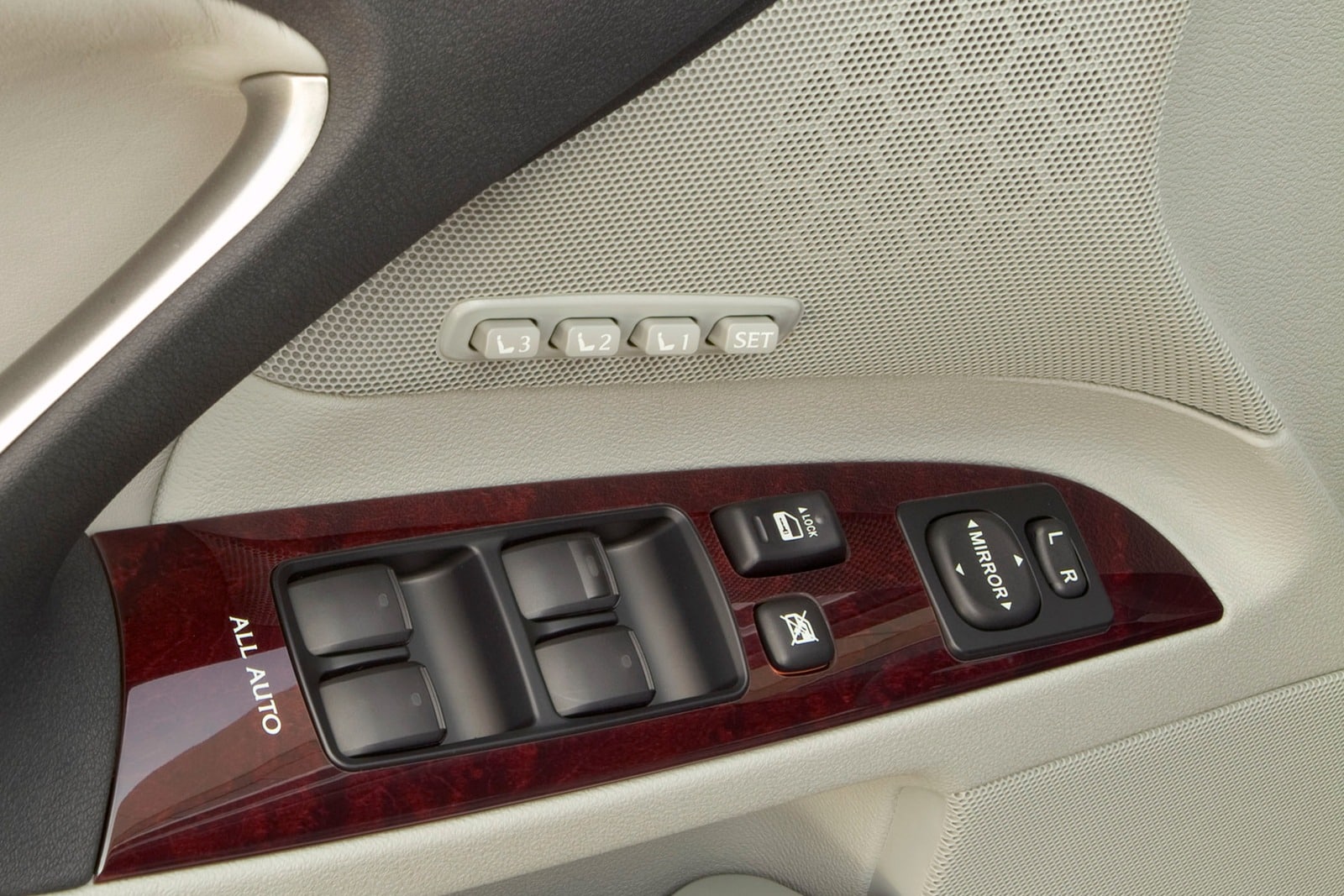 2007 Lexus IS 350 interior DETAIL