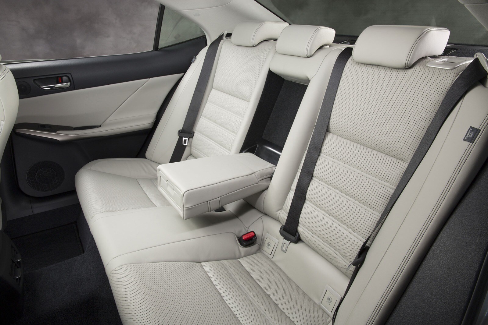 2014 Lexus Is interior RI