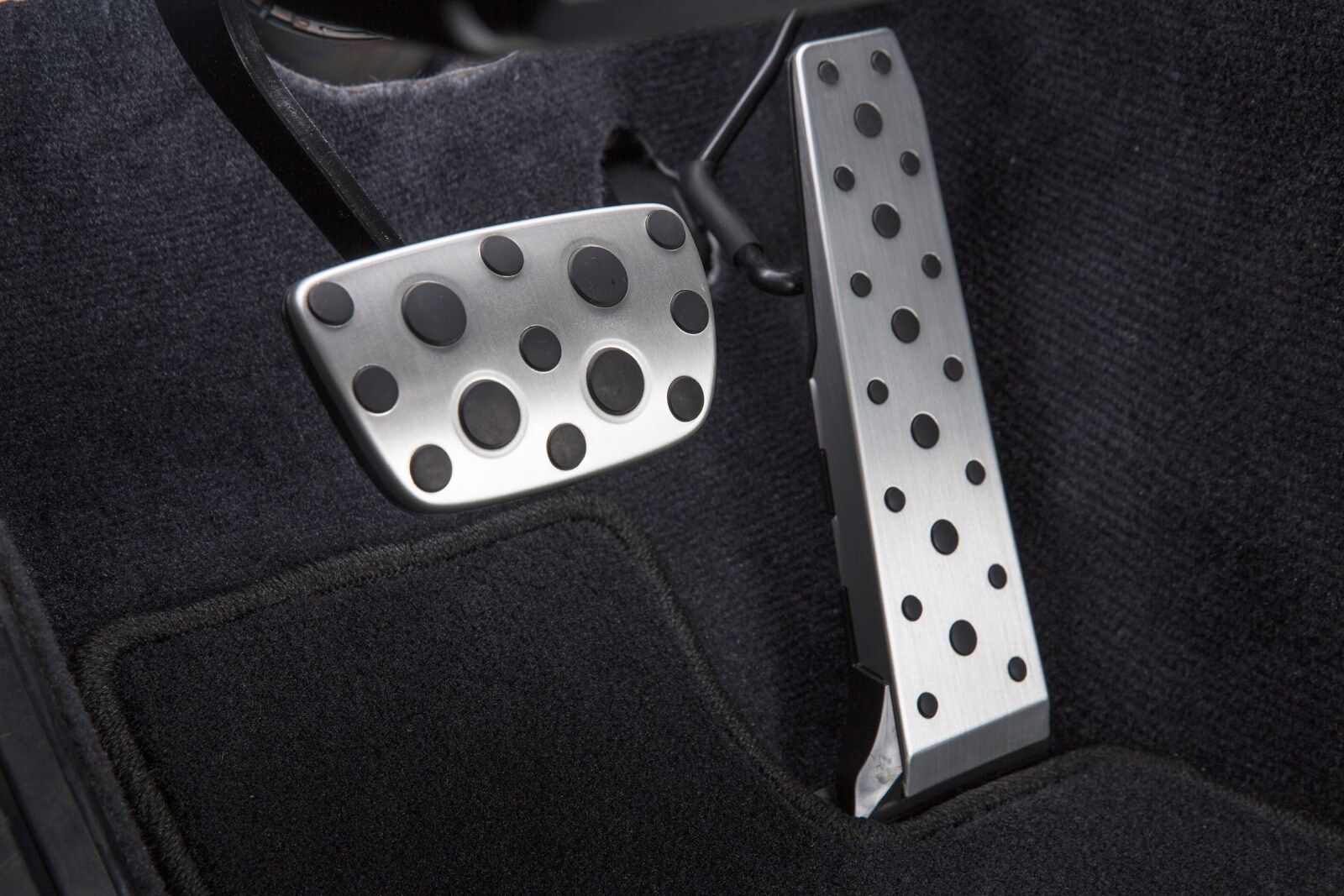 2015 Lexus IS 250 front safety DETAIL