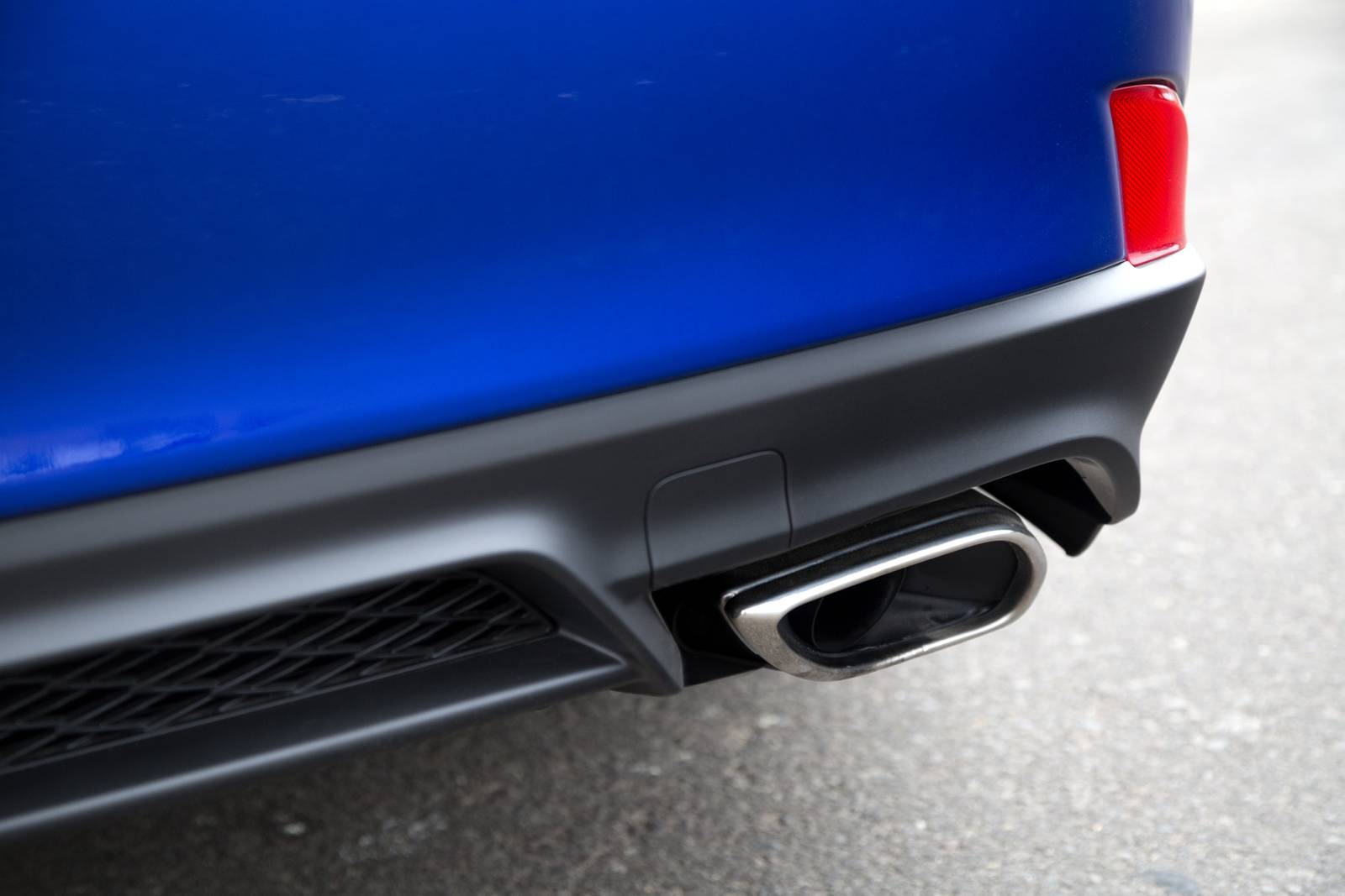 2019 Lexus IS 350 exterior EDETAIL