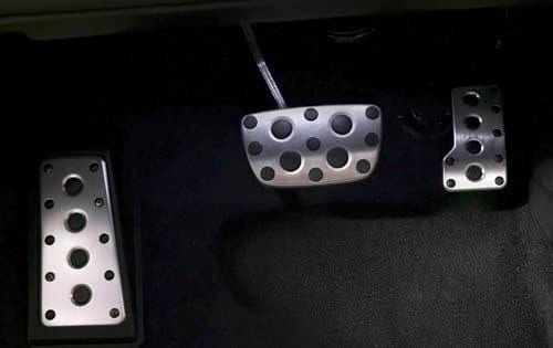 2009 Lexus IS 250 front safety DETAIL