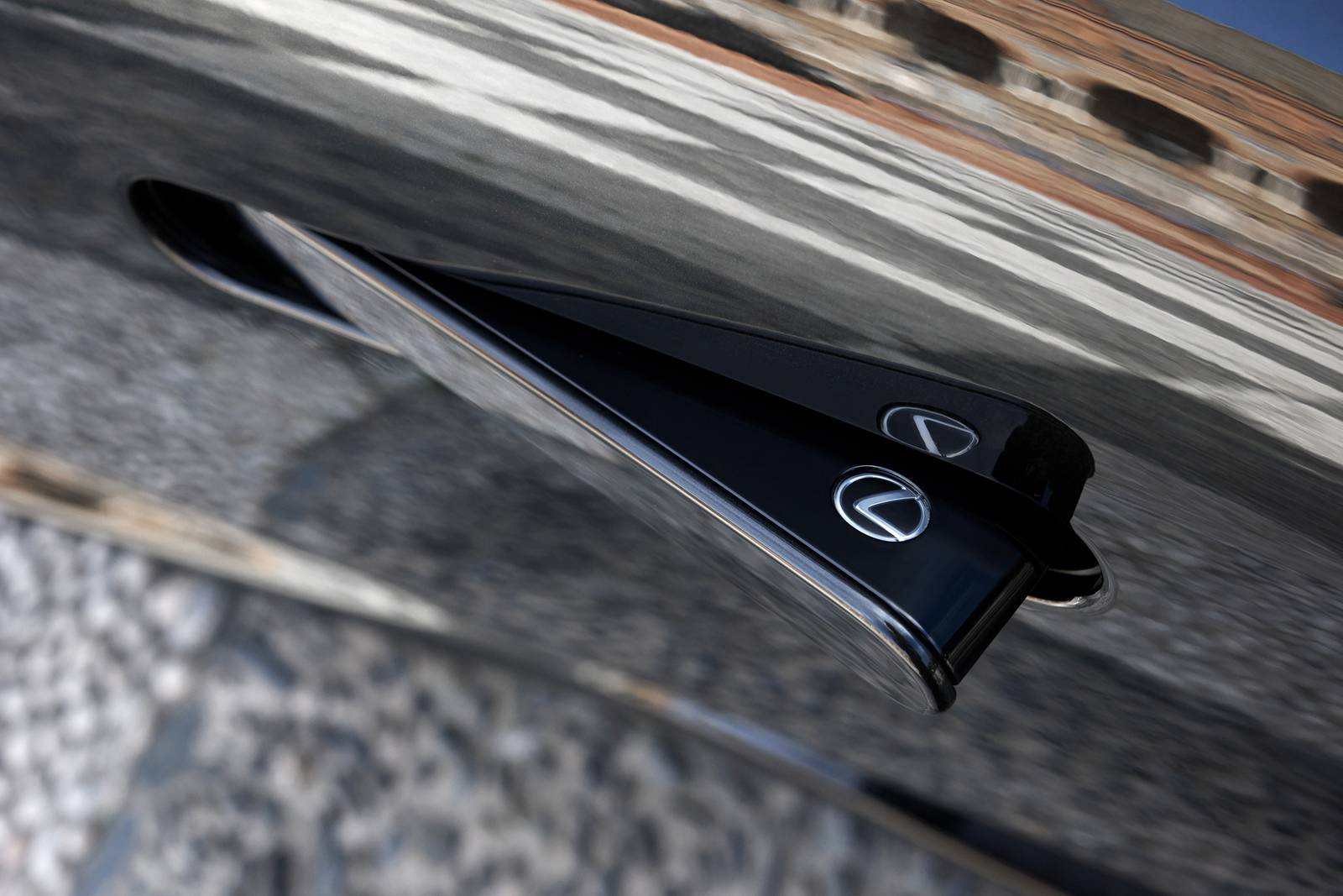 2018 Lexus LC 500h exterior EDETAIL