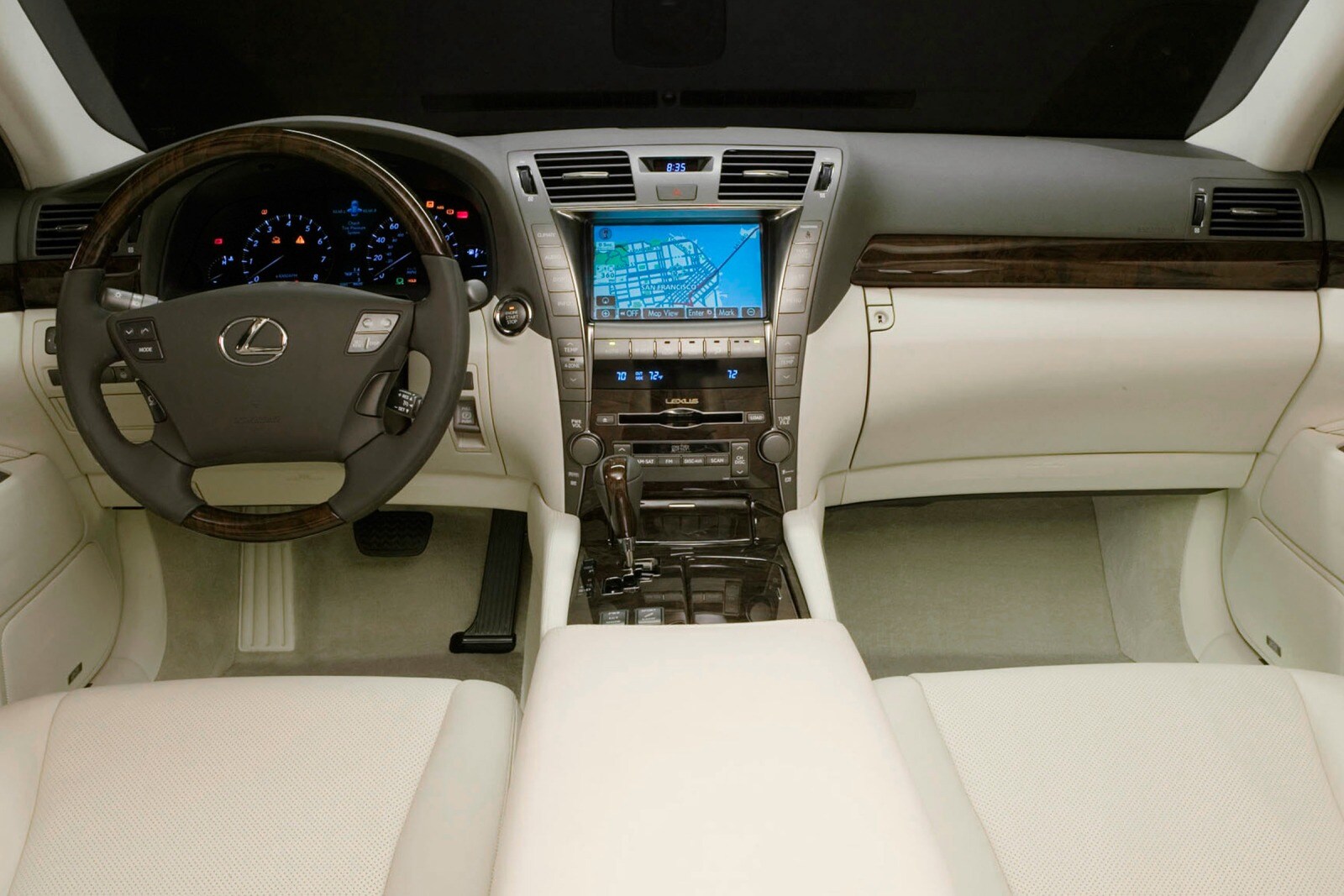 2007 Lexus LS 460 interior D