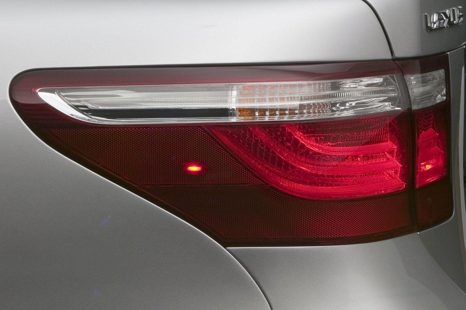 2007 Lexus LS 460 exterior EDETAIL