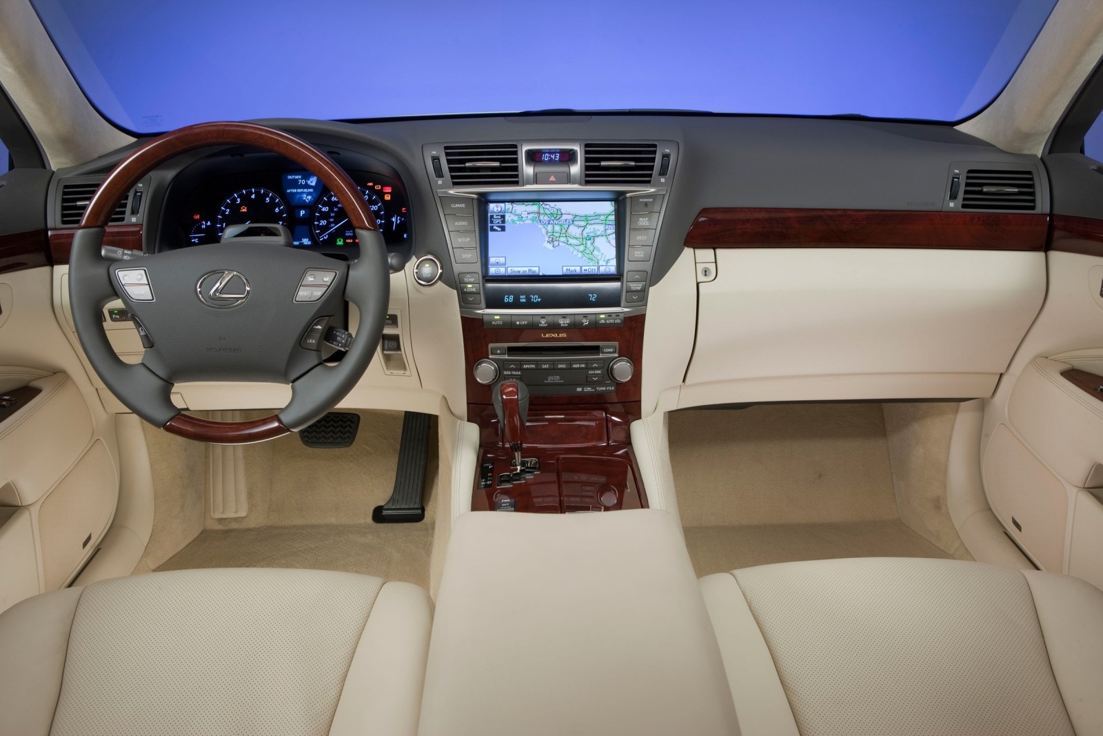 2010 Lexus LS 460 interior D