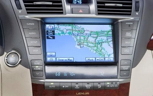 2011 Lexus LS 460 interior CC