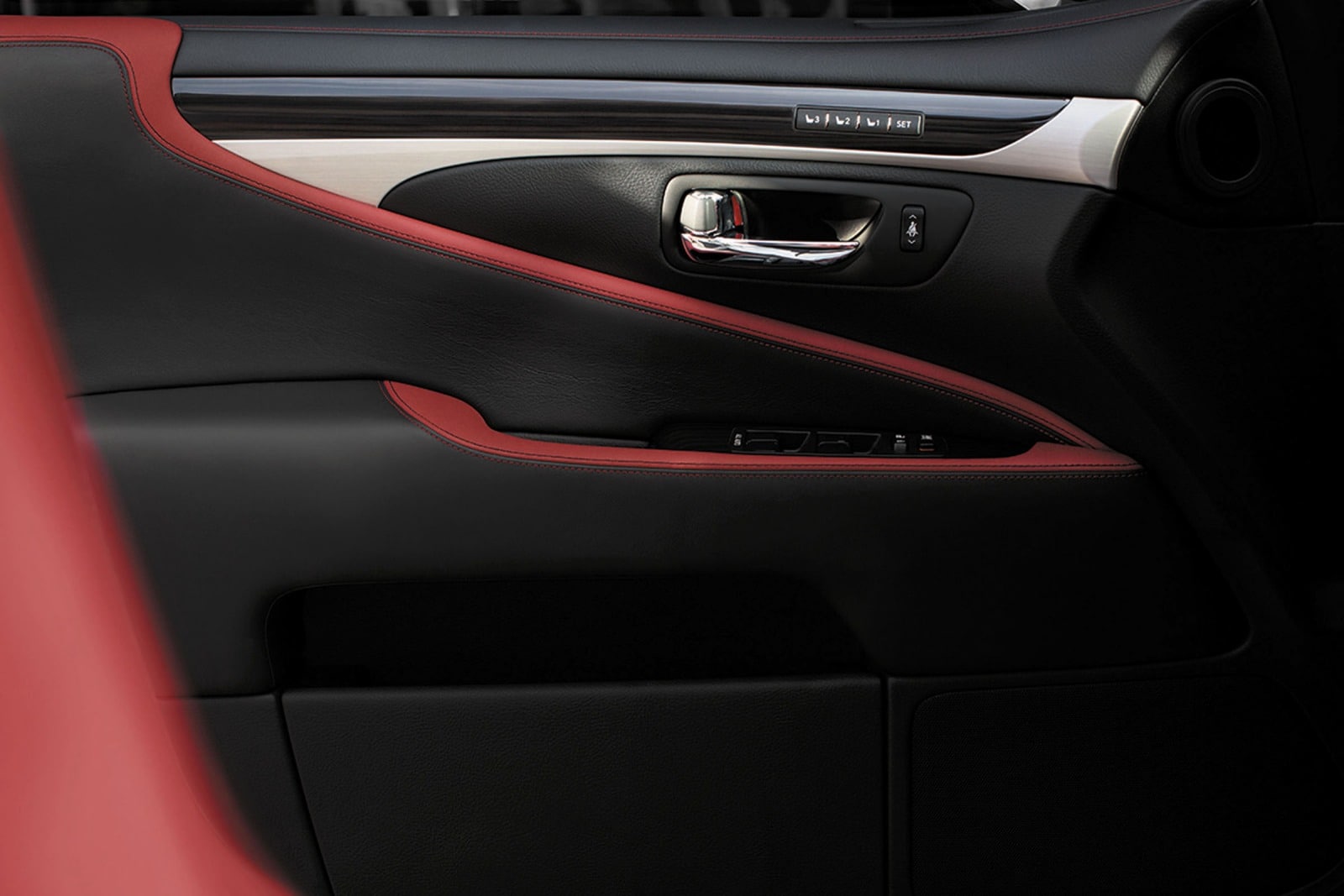 2015 Lexus LS 460 interior DETAIL