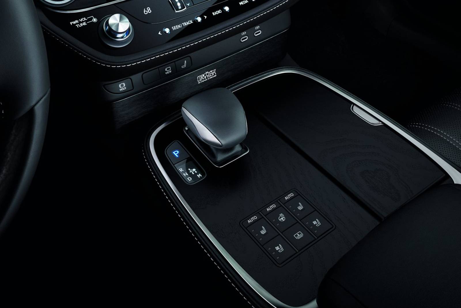 2023 Lexus LS 500 interior SHF