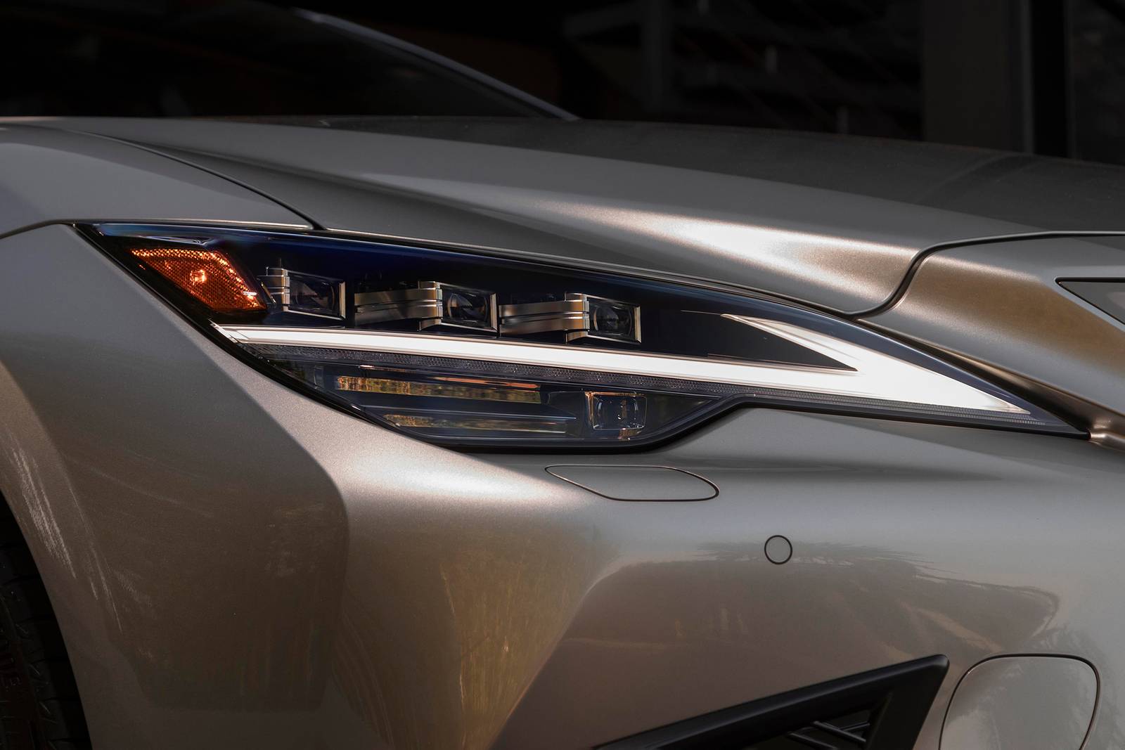 2024 Lexus LS exterior EDETAIL