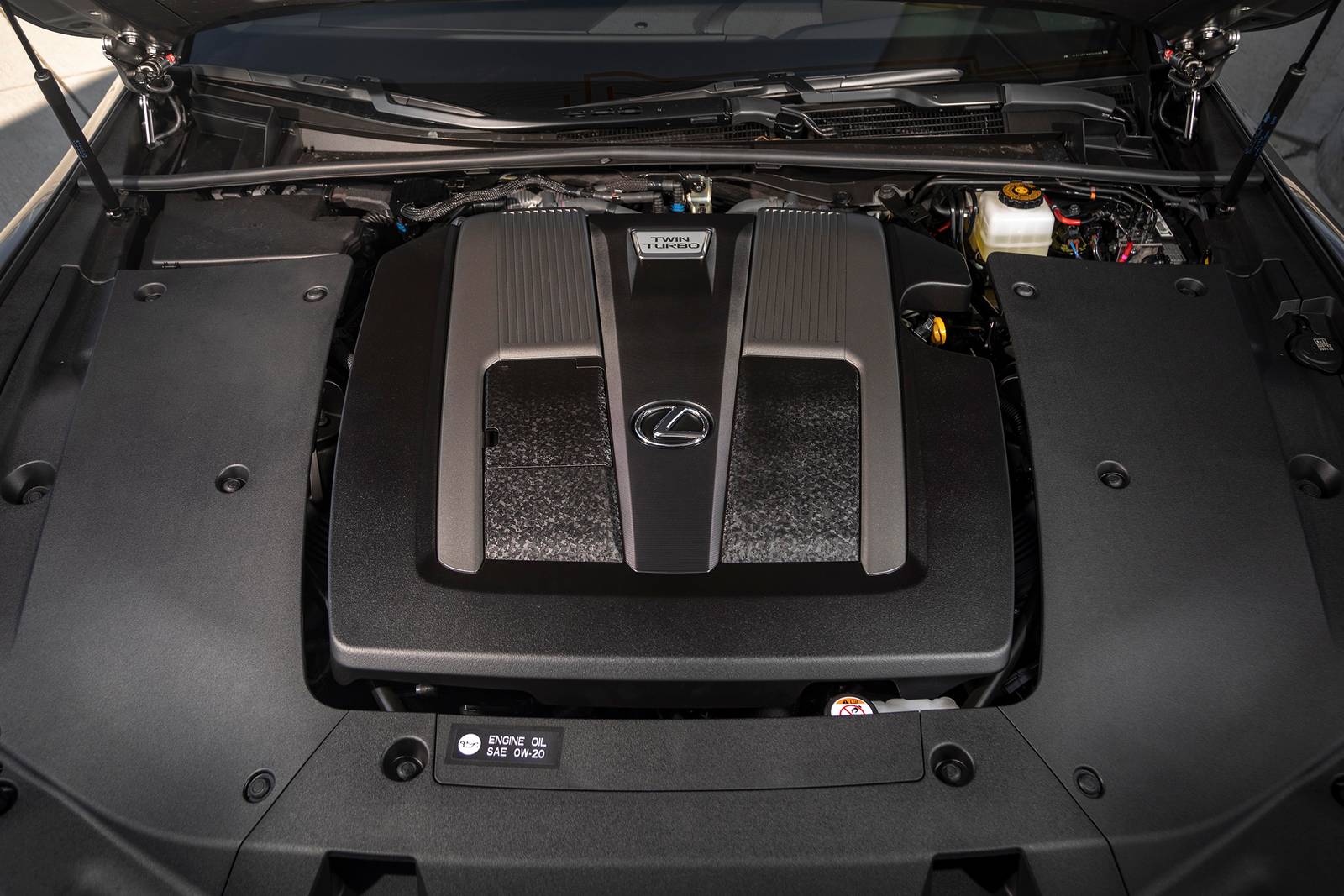 2025 Lexus LS exterior E