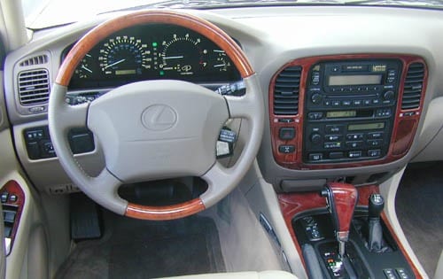 2000 Lexus LX 470 interior D