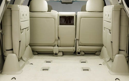 2008 Lexus LX 570 interior CARGO