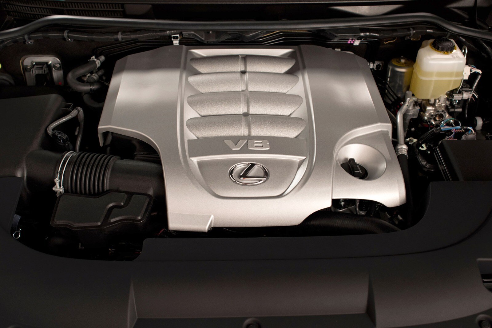 2016 Lexus LX 570 exterior E