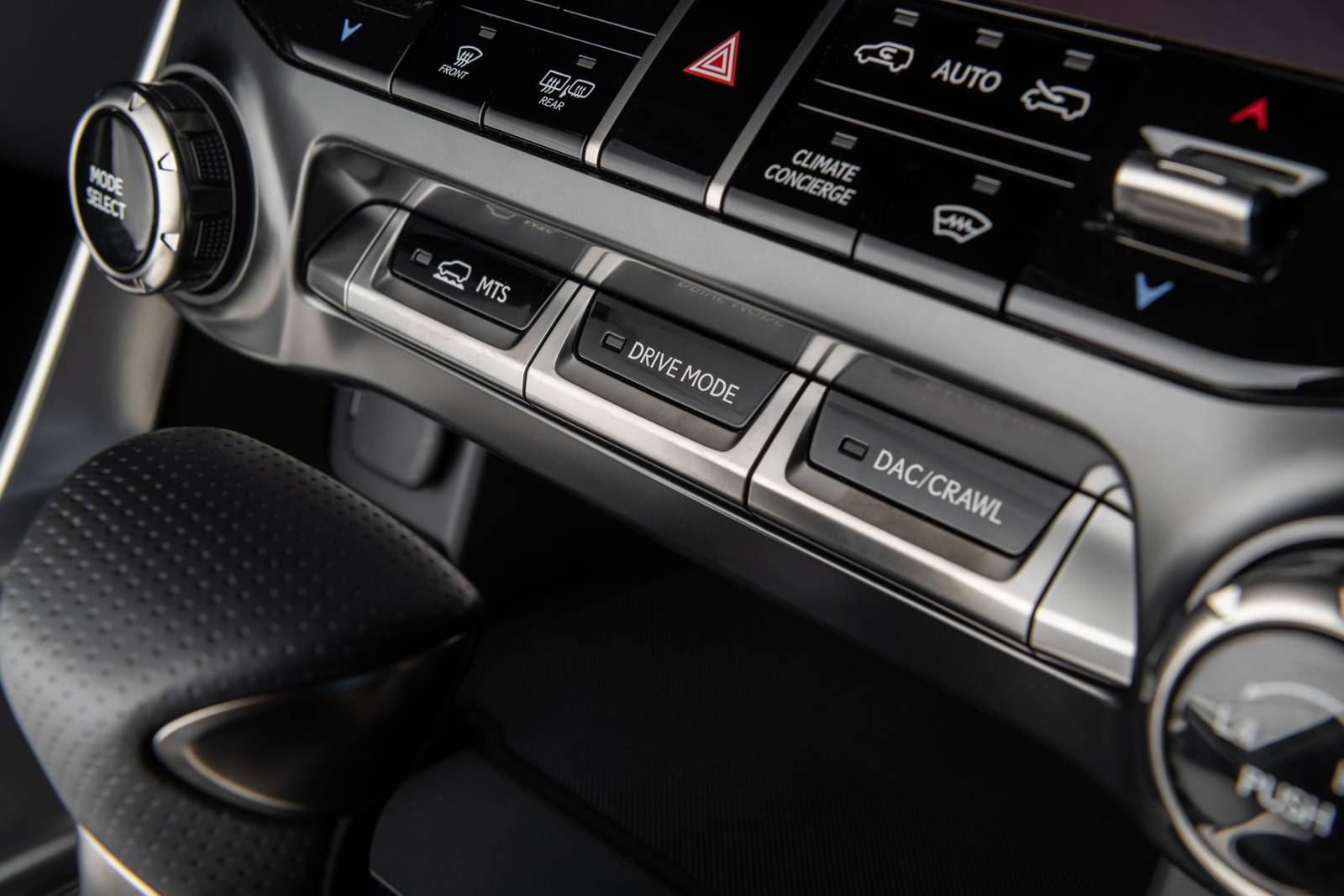 2024 Lexus LX interior DETAIL