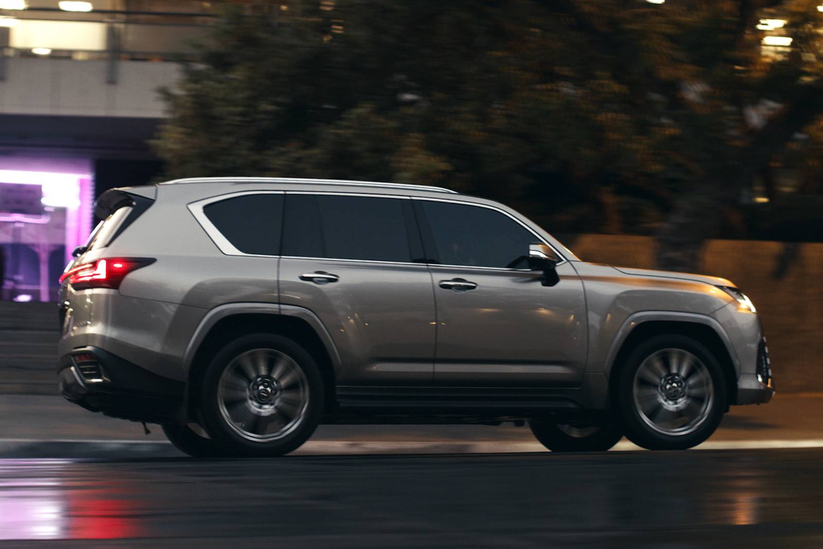 2024 Lexus LX — OEM photo 1