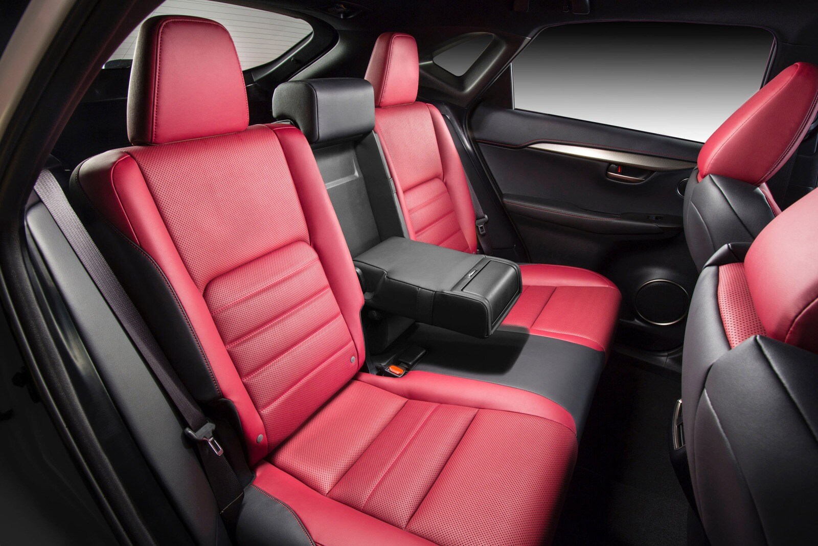 2015 Lexus Nx interior RI