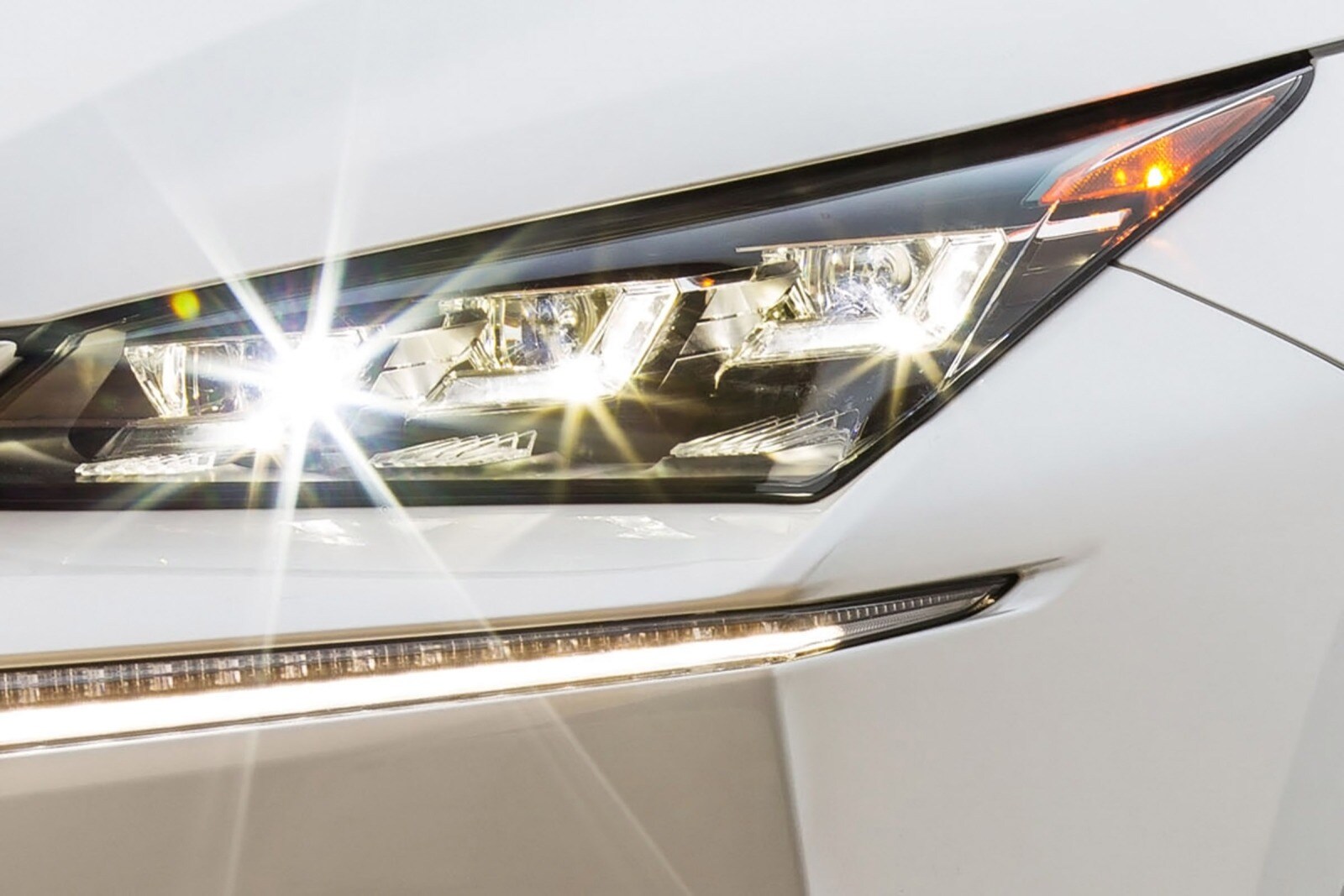 2016 Lexus Nx exterior EDETAIL