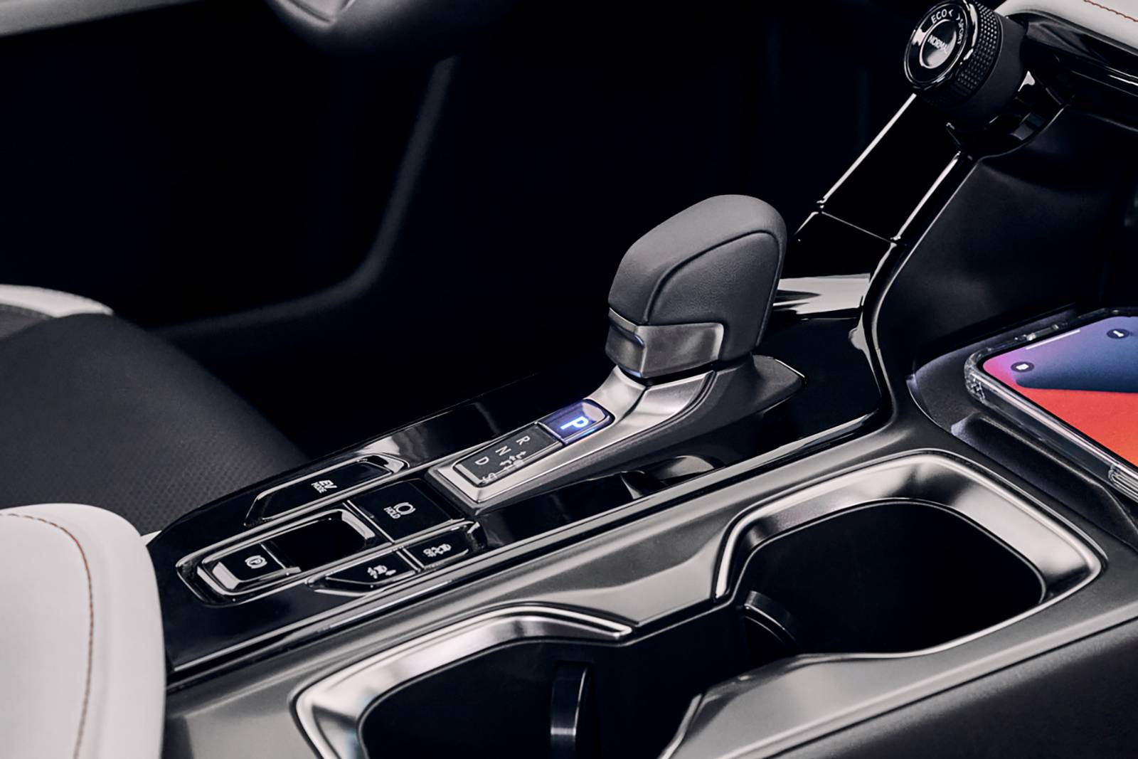 2025 Lexus Nx interior SHF