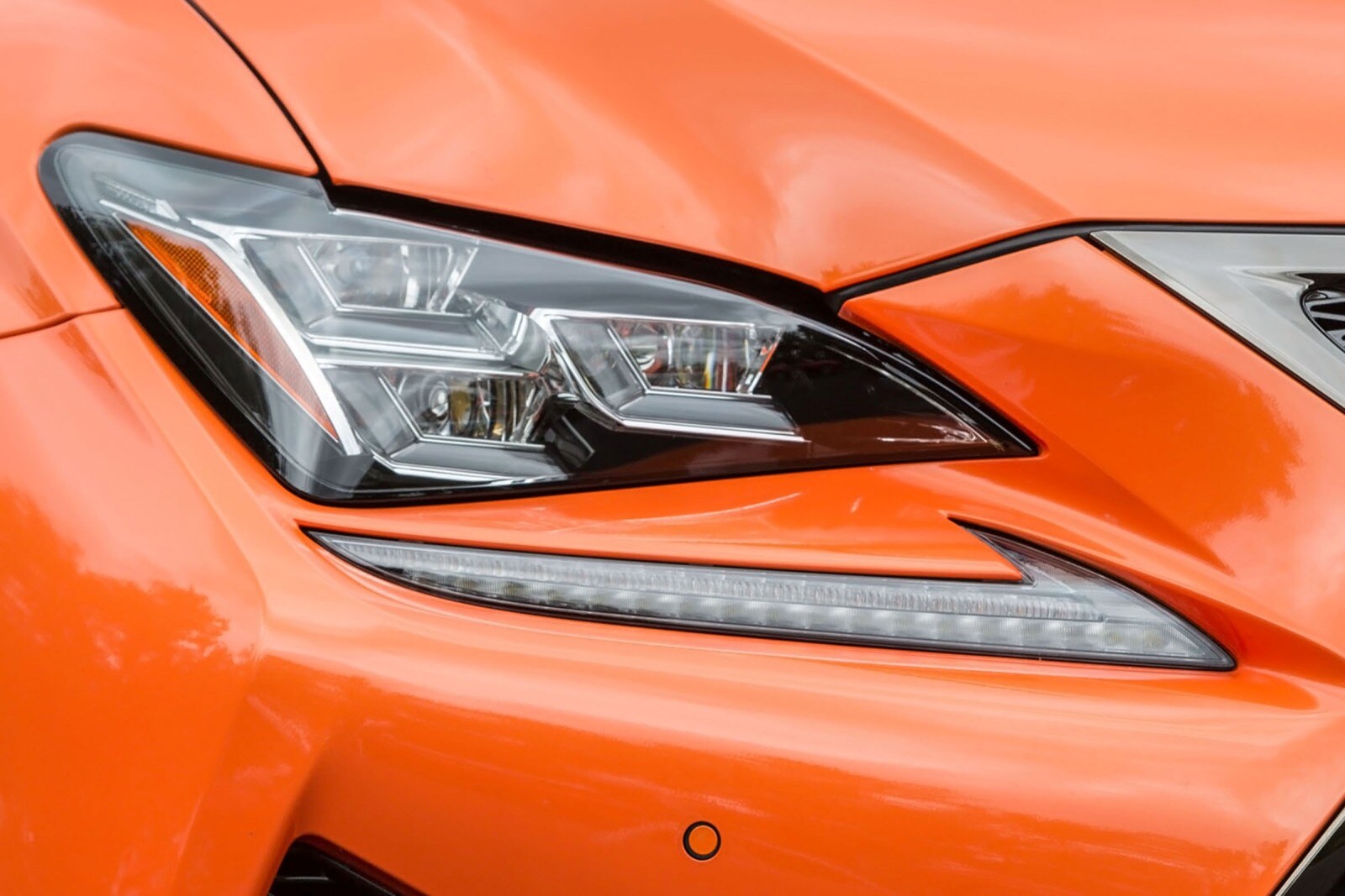 2016 Lexus RC F exterior EDETAIL