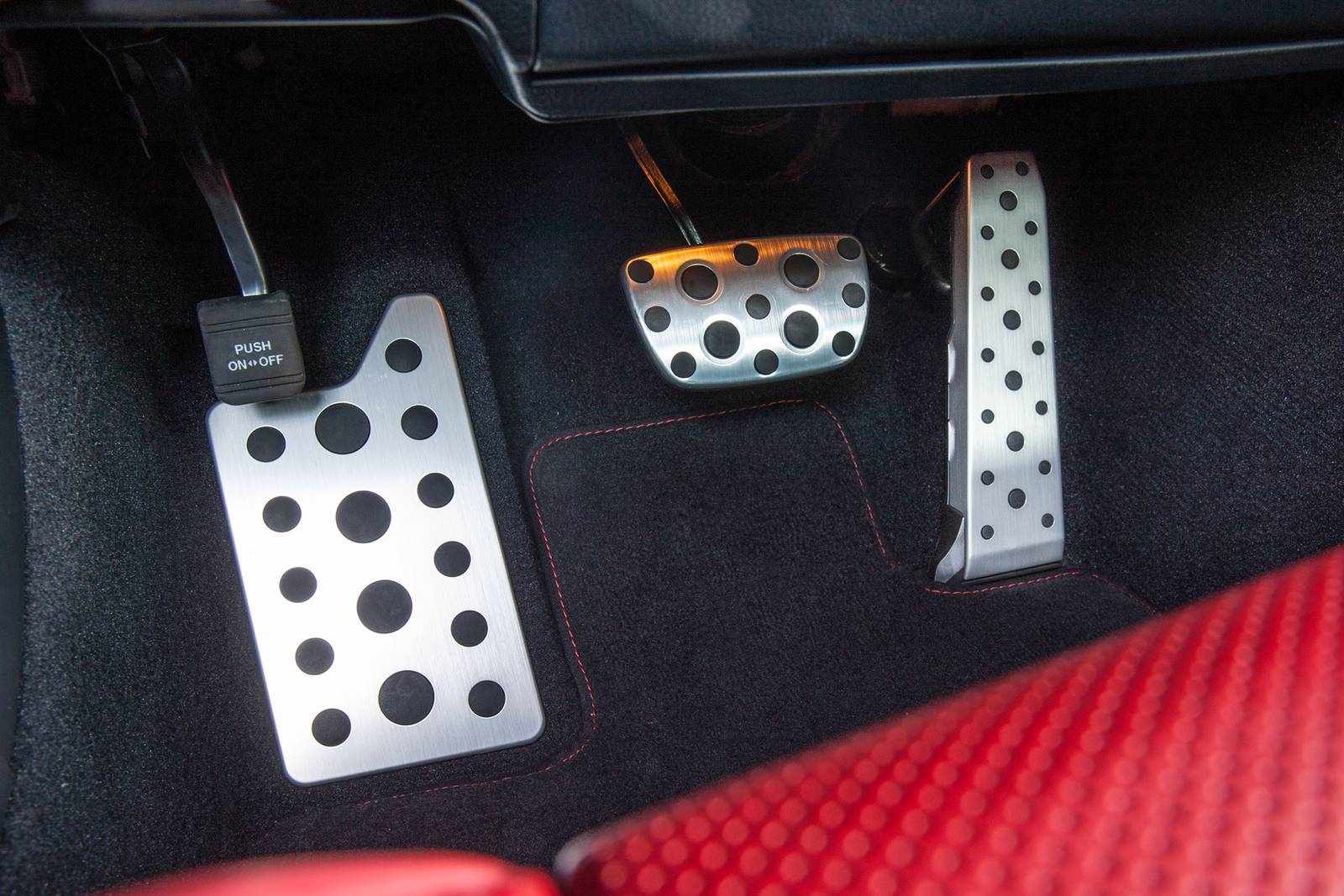 2018 Lexus RC F interior DETAIL