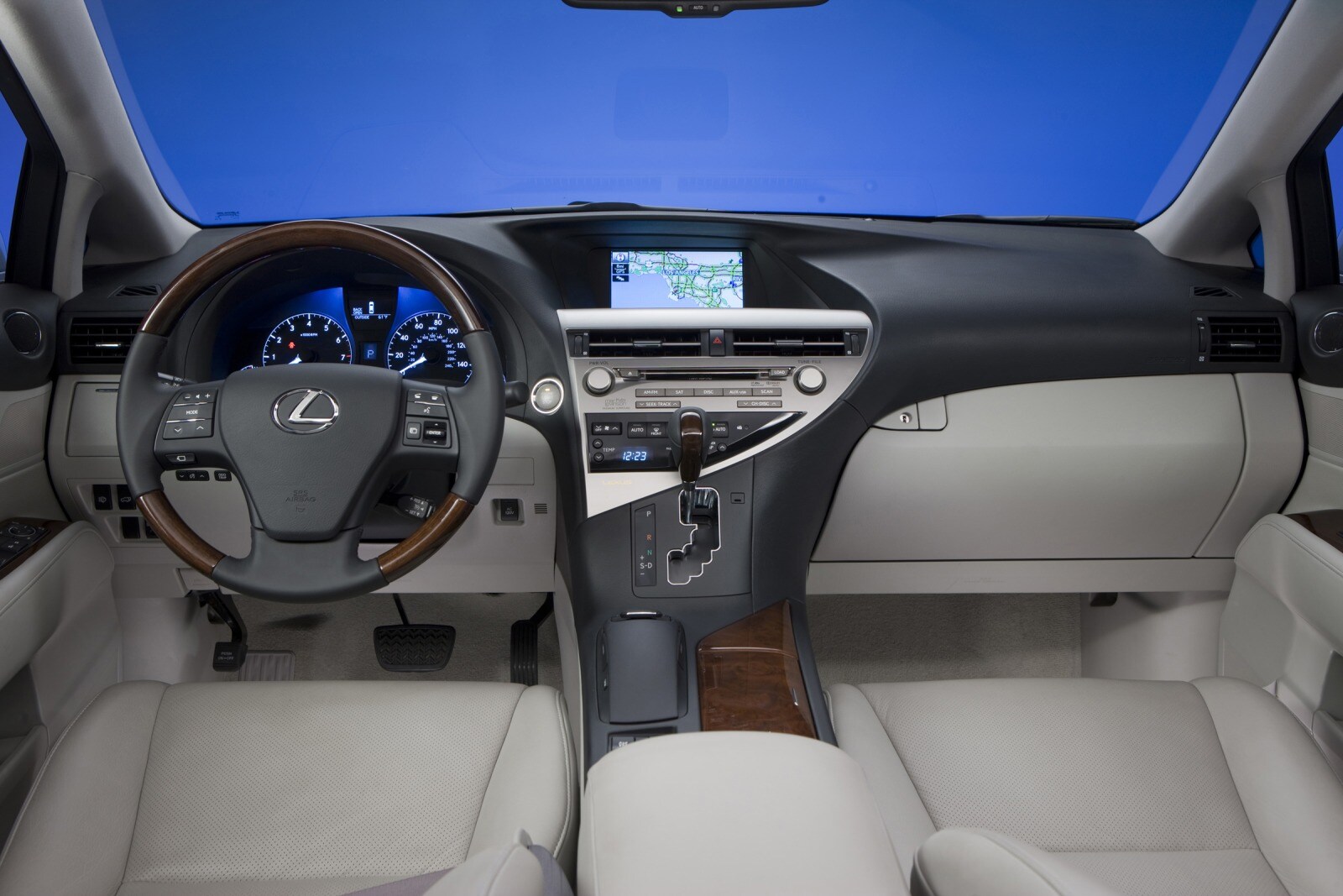 2010 Lexus Rx interior D