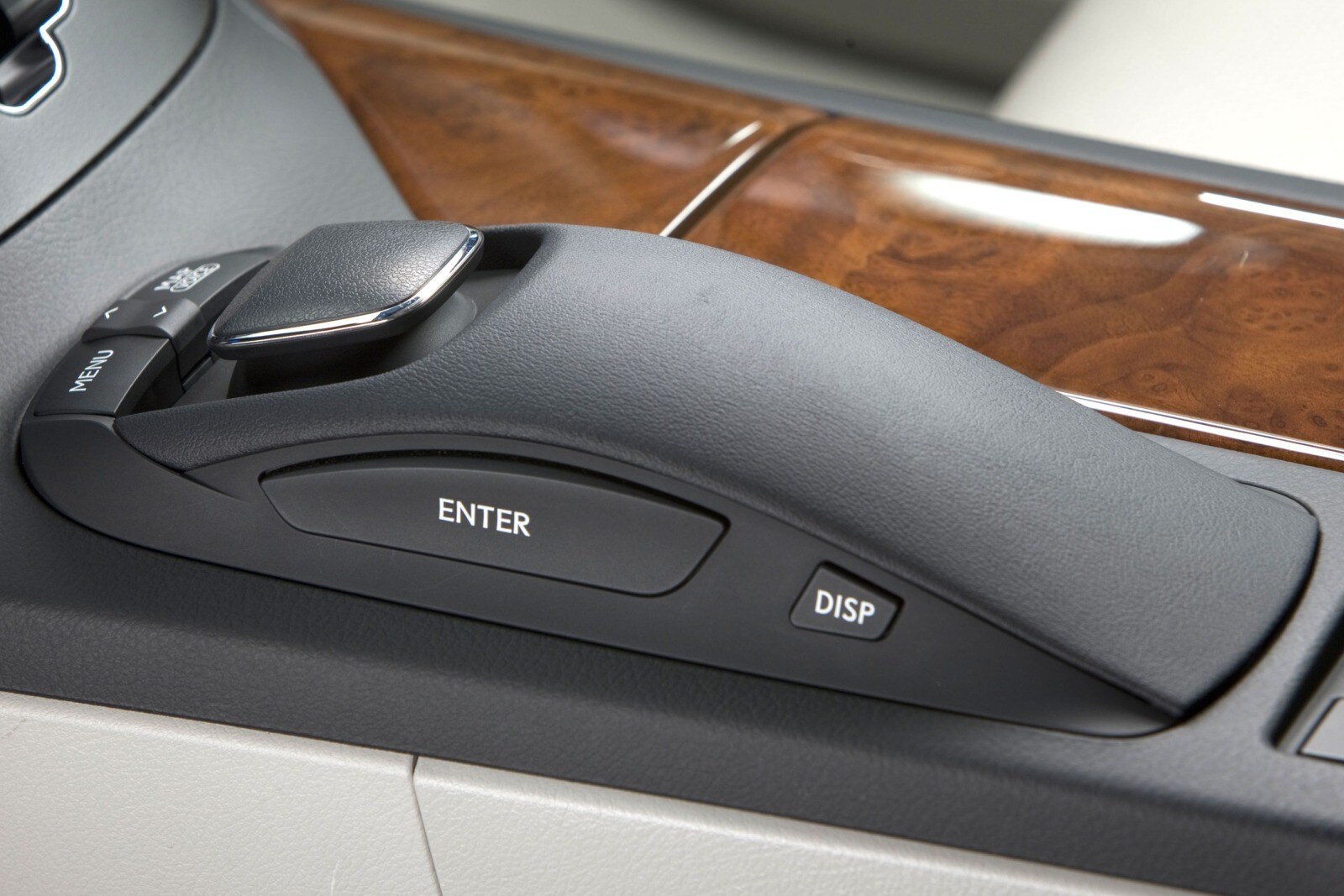 2010 Lexus Rx interior DETAIL