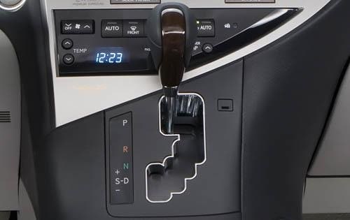 2011 Lexus RX 450h interior CC