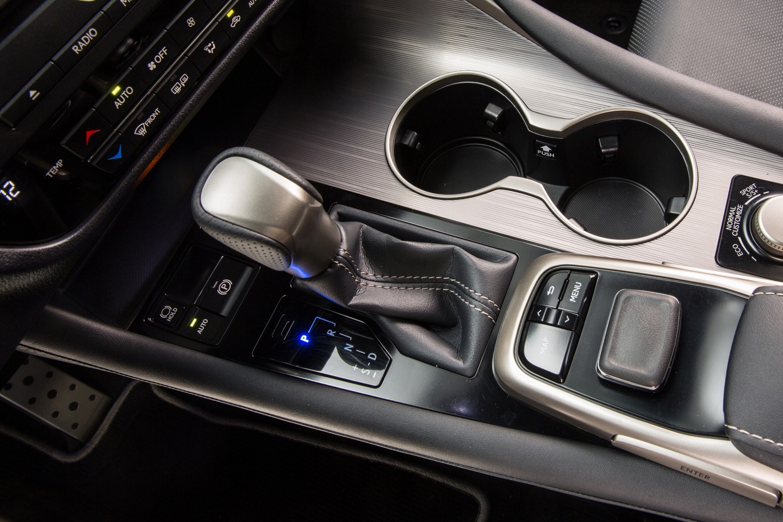 2016 Lexus Rx interior SHF