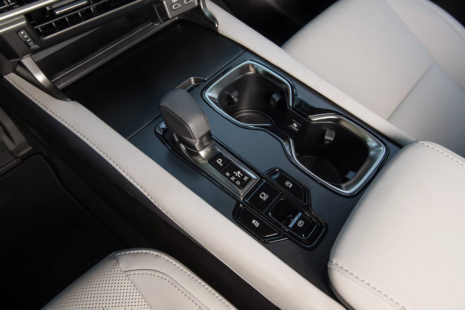 2024 Lexus Rx interior SHF