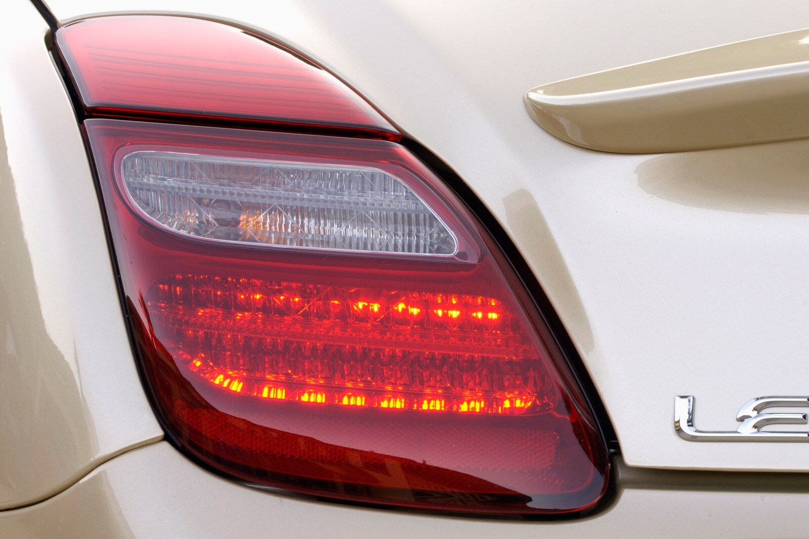 2007 Lexus SC 430 exterior EDETAIL