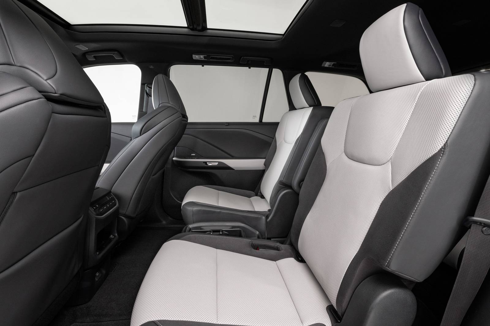 2025 Lexus Tx interior RI