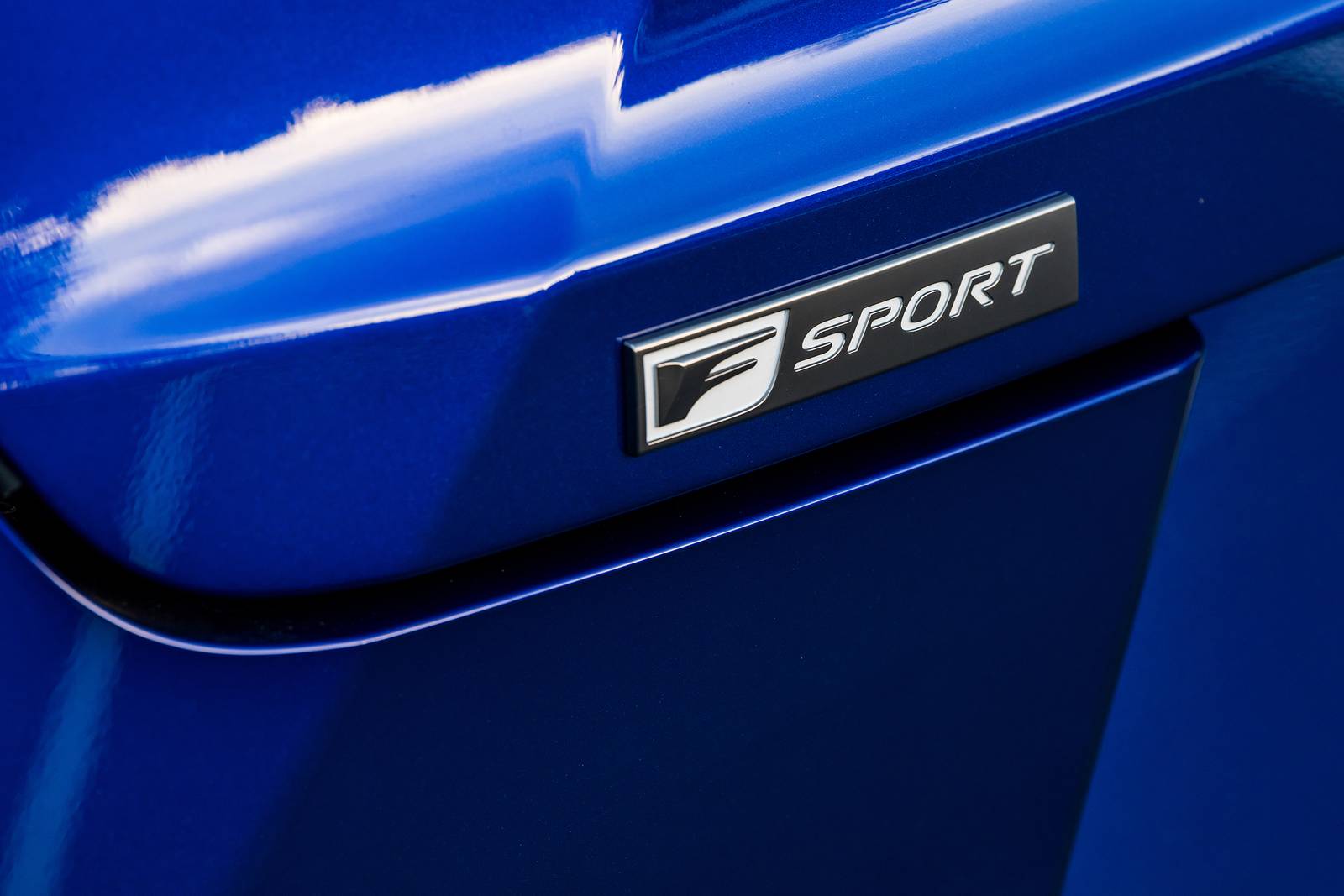 2019 Lexus Ux exterior RBDG