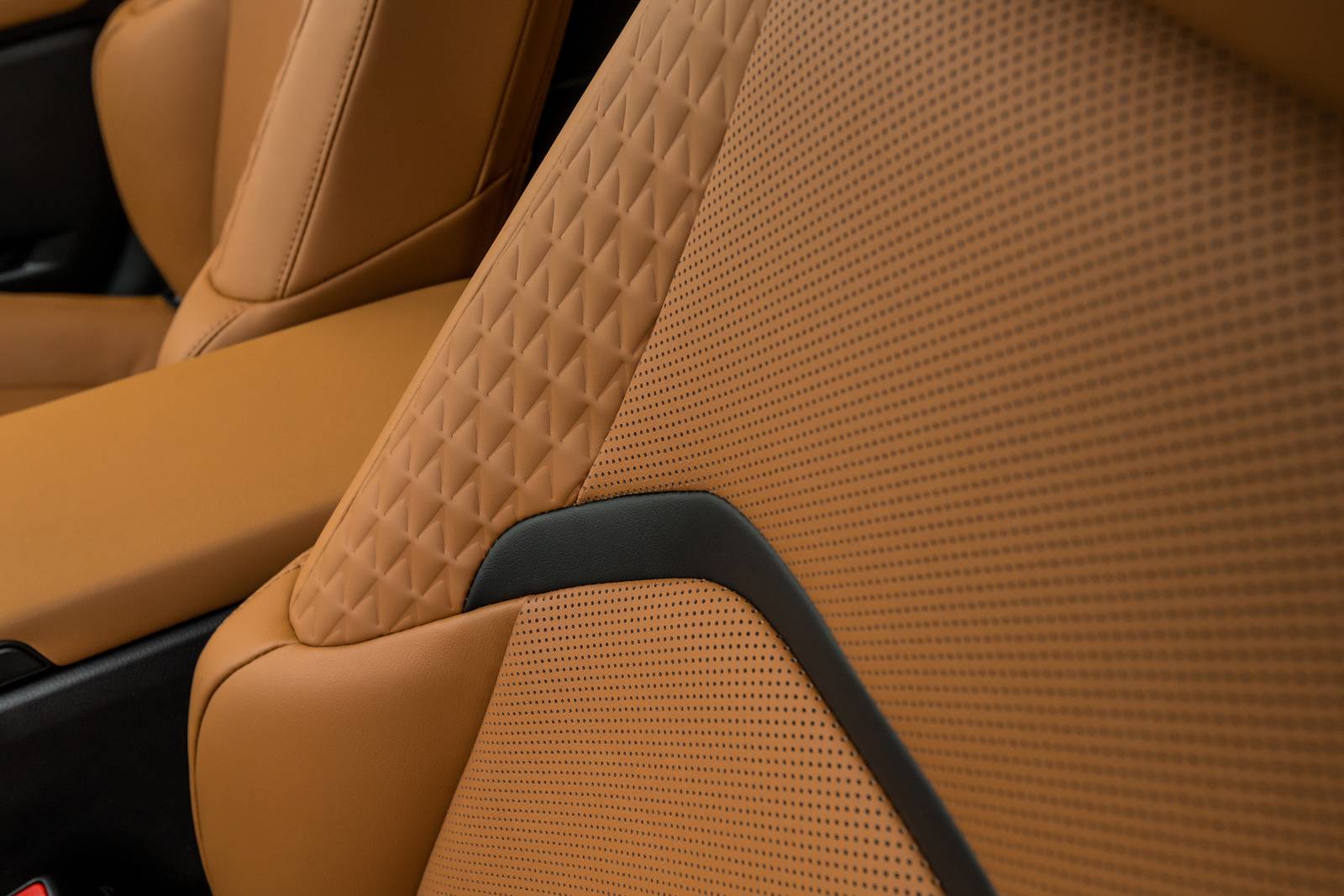 2019 Lexus Ux interior DETAIL