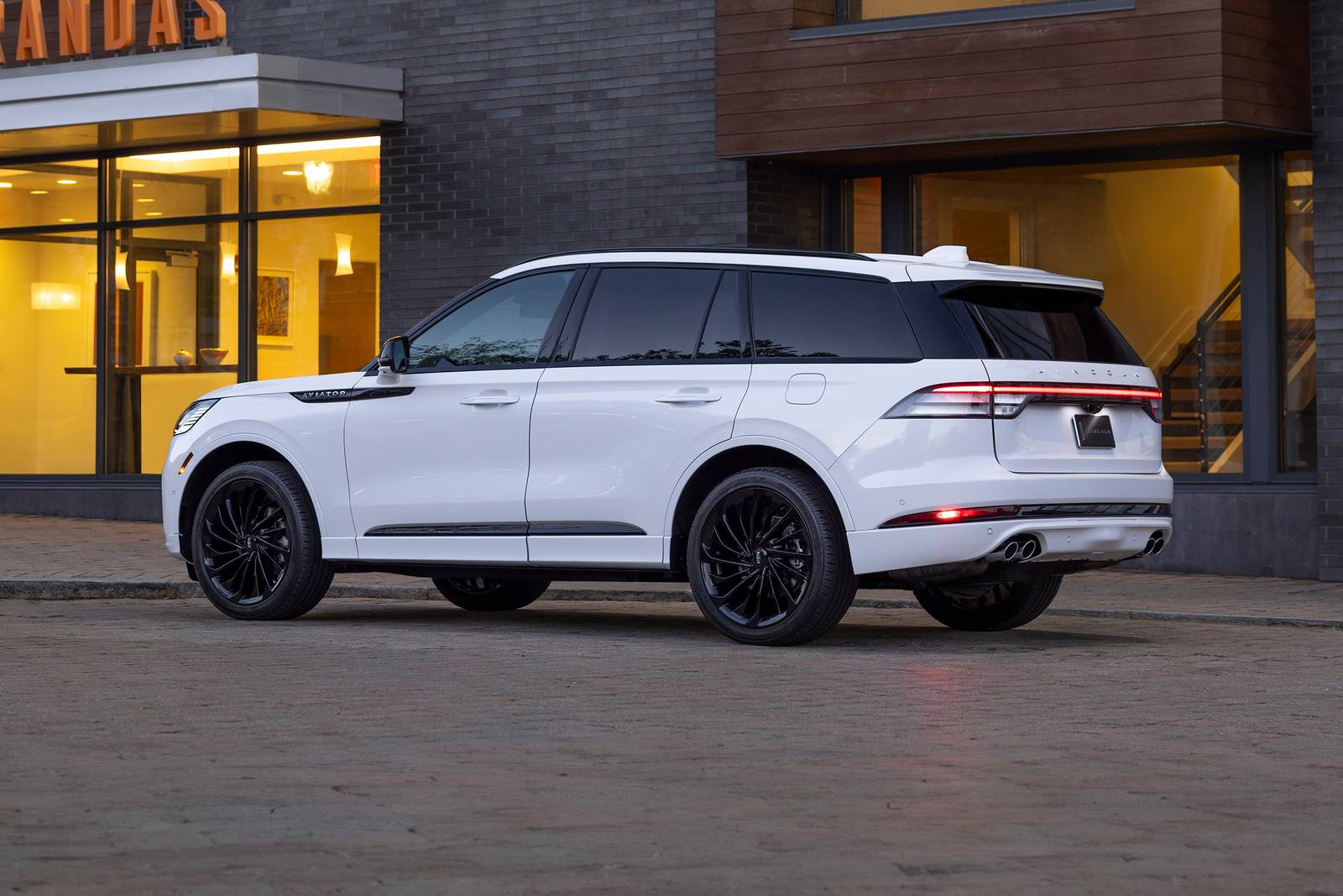 2025 Lincoln Aviator