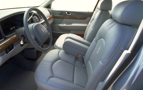 2000 Lincoln Continental 4dr Sedan