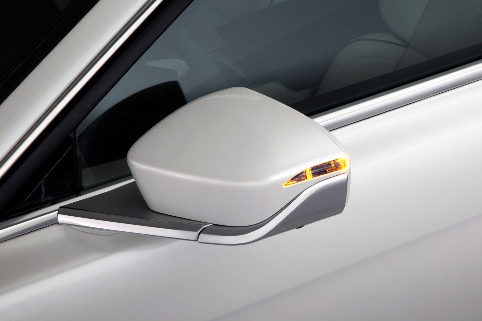 2017 Lincoln Continental front safety EDETAIL