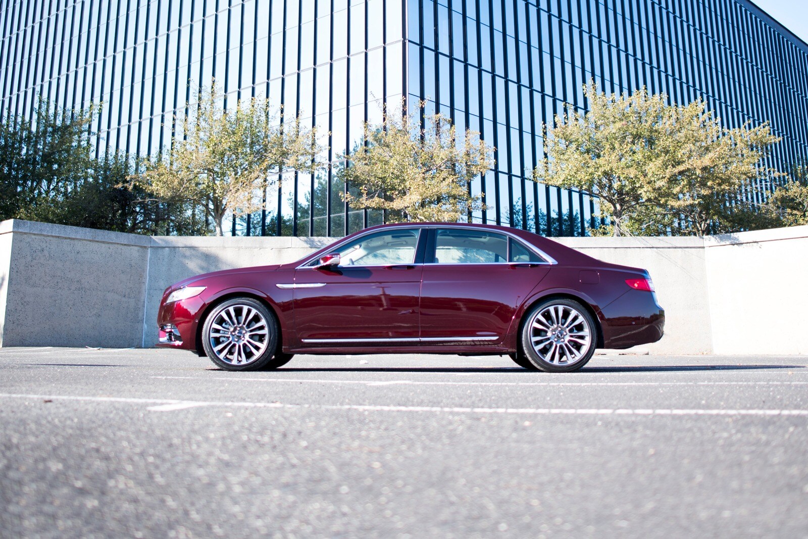 2017 Lincoln Continental performance